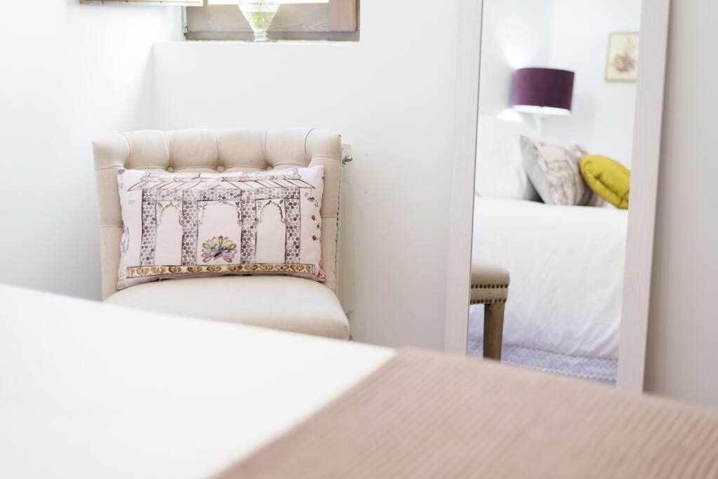 Room Boutique Calma Nerea By Kubik Caces المظهر الخارجي الصورة